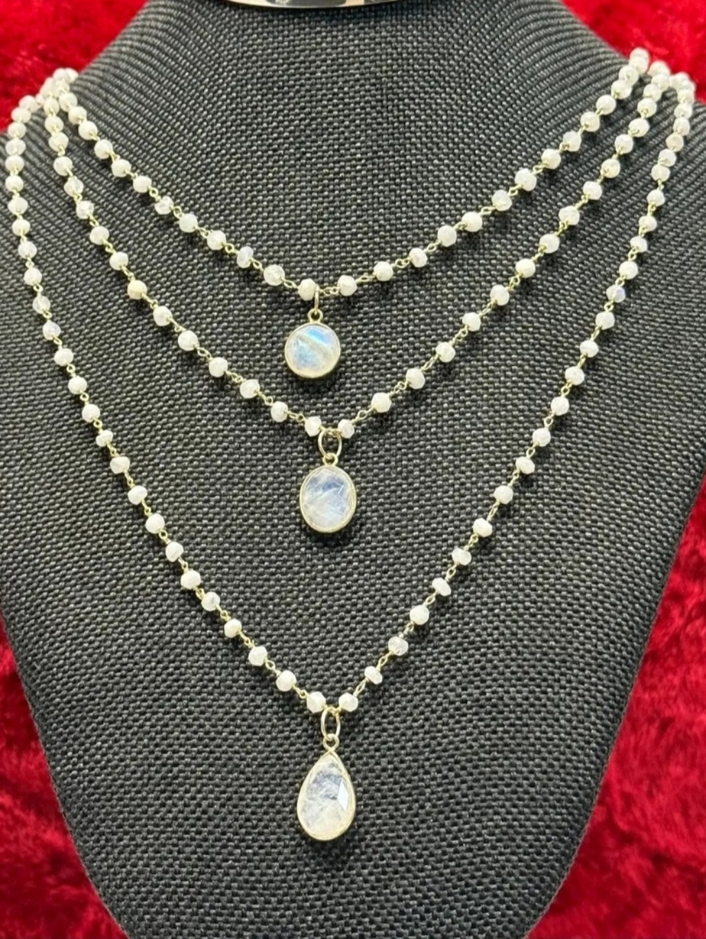 Gold Over Sterling Silver 25.25 Tcw White Moonstone Necklace 18"